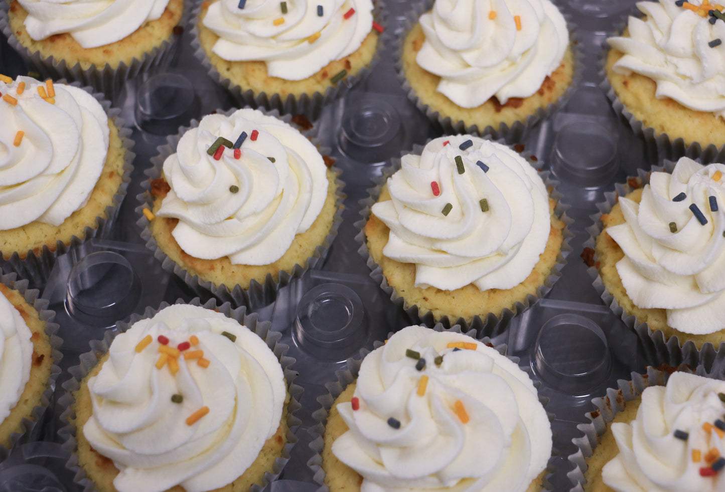 Keto Vanilla Cupcakes (Nut-Free)