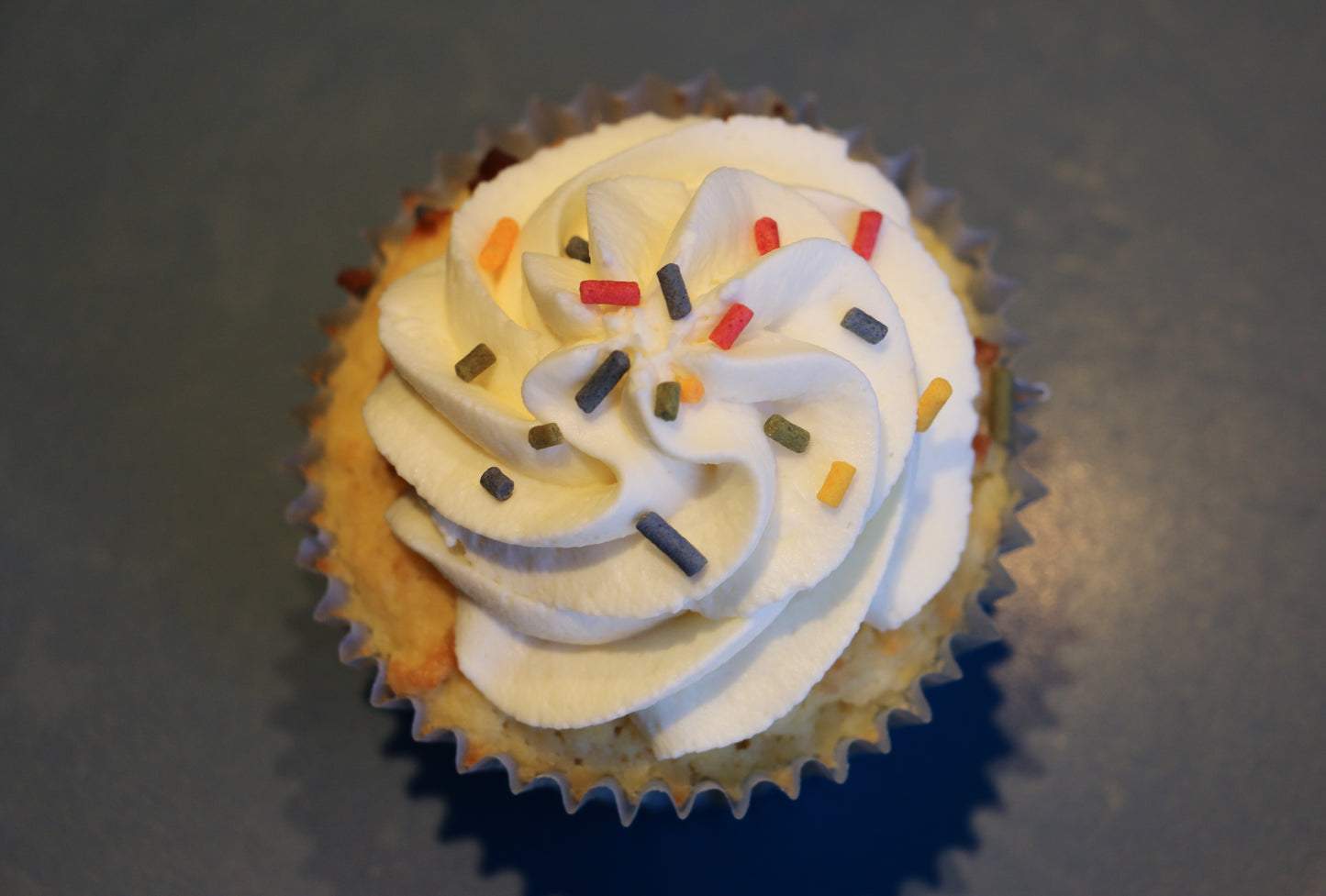Keto Vanilla Cupcakes (Nut-Free)