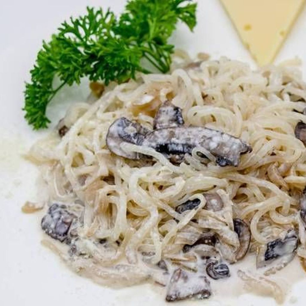 Creamy Mushroom Fettuccine Alfredo Shirataki