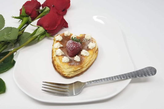 Mini Heart-Shaped Keto Cheesecake: Perfect for Valentine's Day!
